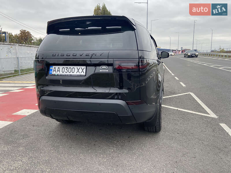Позашляховик / Кросовер Land Rover Discovery 2017 в Києві
