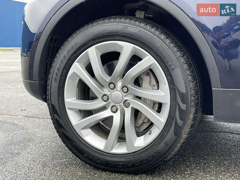 Внедорожник / Кроссовер Land Rover Discovery 2018 в Киеве