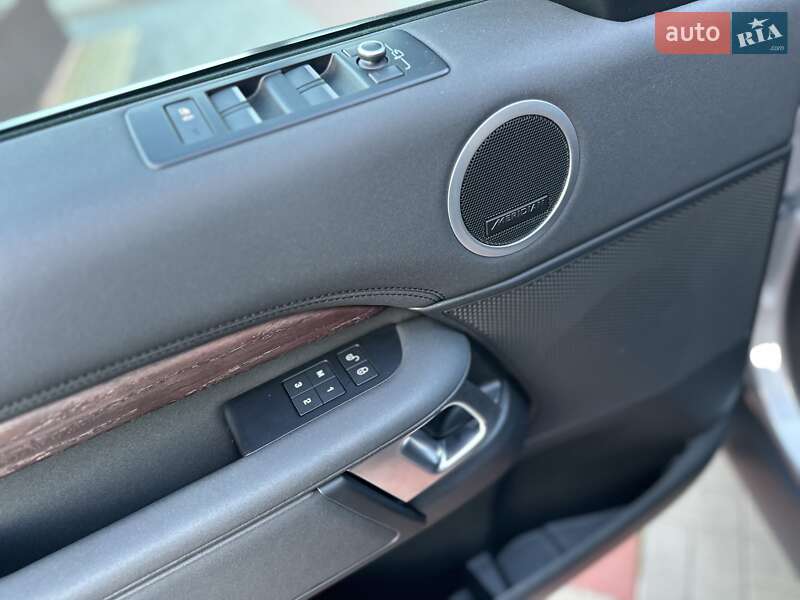 Внедорожник / Кроссовер Land Rover Discovery 2020 в Виннице фото 40 Внедорожник / Кроссовер Land Rover Discovery 2020 в Виннице