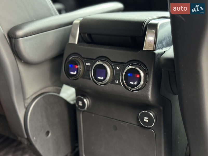 Внедорожник / Кроссовер Land Rover Discovery 2018 в Киеве фото 20 Внедорожник / Кроссовер Land Rover Discovery 2018 в Киеве