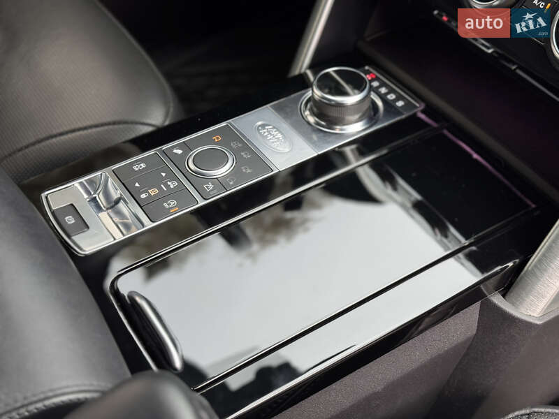 Внедорожник / Кроссовер Land Rover Discovery 2018 в Киеве фото 17 Внедорожник / Кроссовер Land Rover Discovery 2018 в Киеве