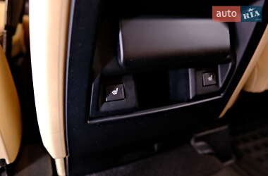 Внедорожник / Кроссовер Land Rover Discovery 2008 в 