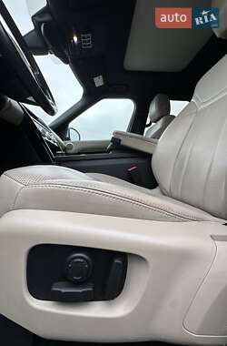 Внедорожник / Кроссовер Land Rover Discovery 2018 в 
