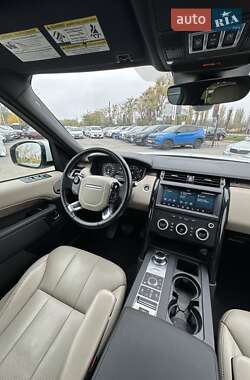 Внедорожник / Кроссовер Land Rover Discovery 2018 в 