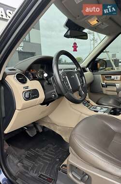 Позашляховик / Кросовер Land Rover Discovery 2016 в  фото 12 Позашляховик / Кросовер Land Rover Discovery 2016 в