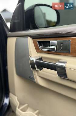 Позашляховик / Кросовер Land Rover Discovery 2016 в  фото 11 Позашляховик / Кросовер Land Rover Discovery 2016 в