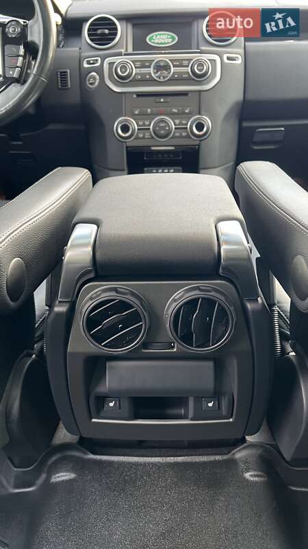 Внедорожник / Кроссовер Land Rover Discovery 2016 в Киеве