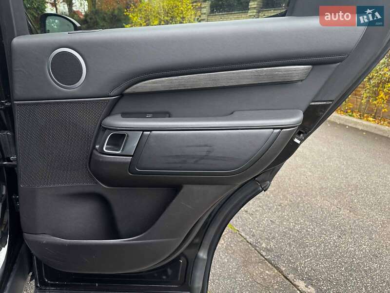 Позашляховик / Кросовер Land Rover Discovery 2019 в Києві фото 36 Позашляховик / Кросовер Land Rover Discovery 2019 в Києві