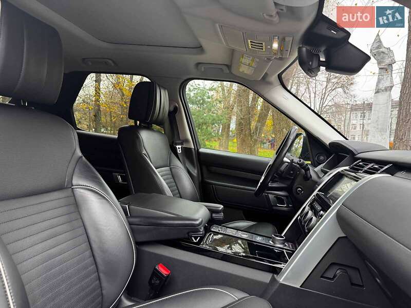 Позашляховик / Кросовер Land Rover Discovery 2019 в Києві фото 41 Позашляховик / Кросовер Land Rover Discovery 2019 в Києві