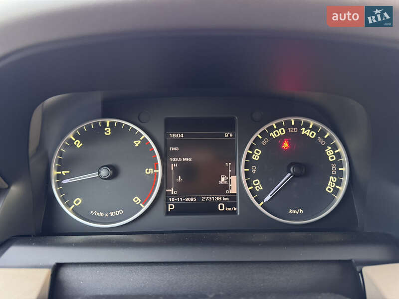 Внедорожник / Кроссовер Land Rover Discovery 2016 в Калуше фото 16 Внедорожник / Кроссовер Land Rover Discovery 2016 в Калуше