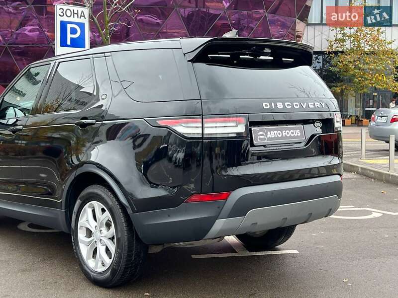 Внедорожник / Кроссовер Land Rover Discovery 2018 в Киеве