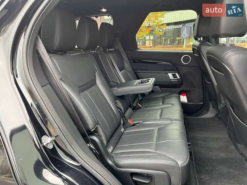 Внедорожник / Кроссовер Land Rover Discovery 2018 в Киеве