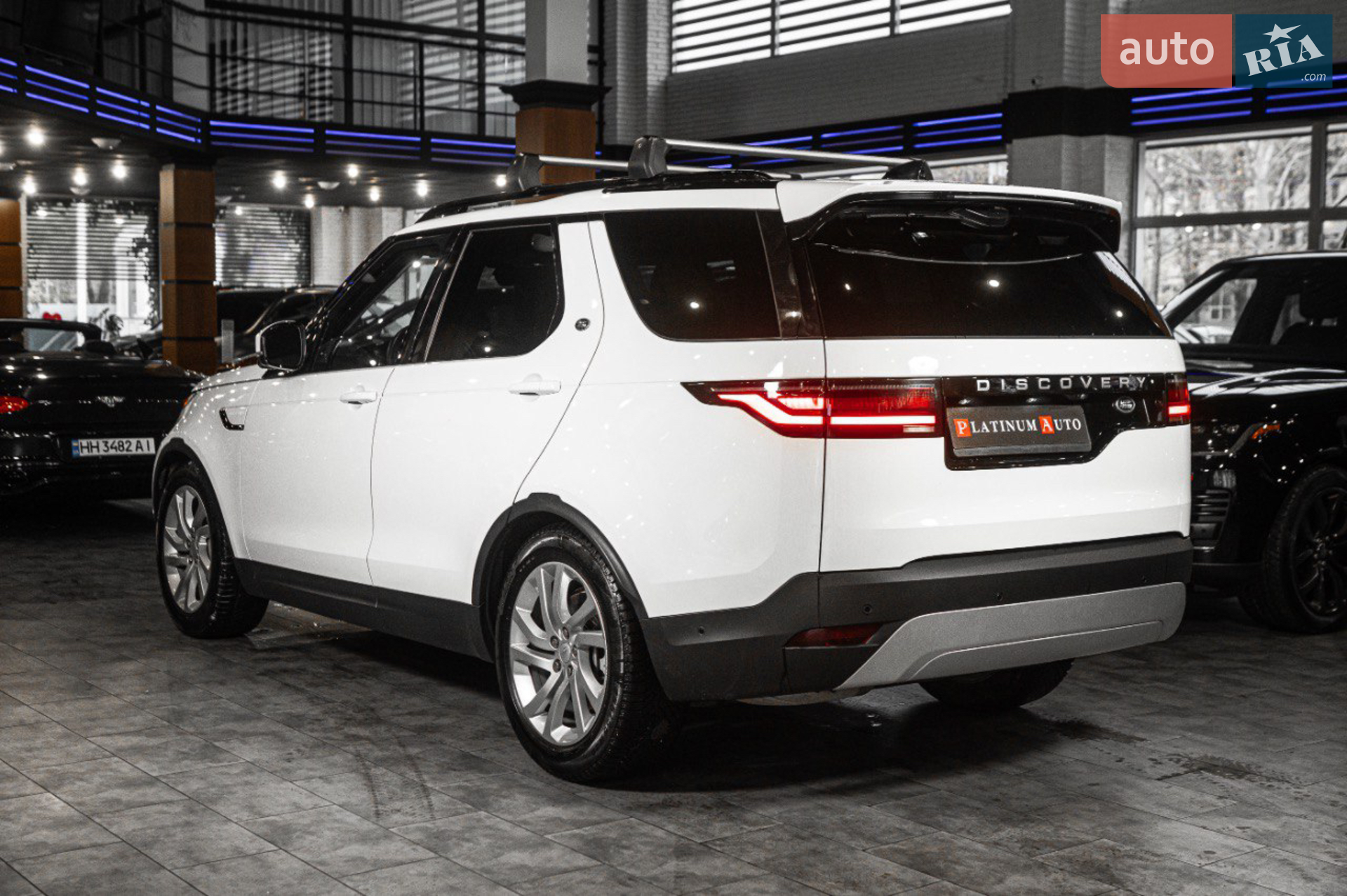 2023 Land Rover Discovery - мініатюра 4