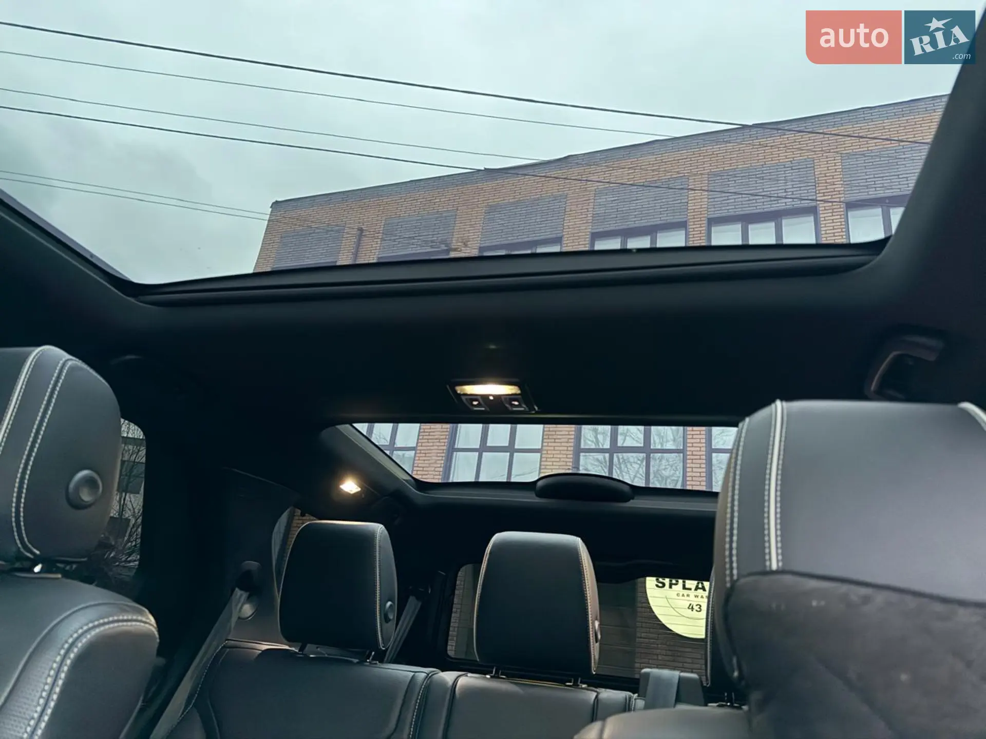 2020 Land Rover Discovery - мініатюра 17