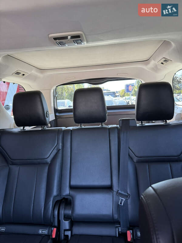 Внедорожник / Кроссовер Land Rover Discovery 2019 в Львове