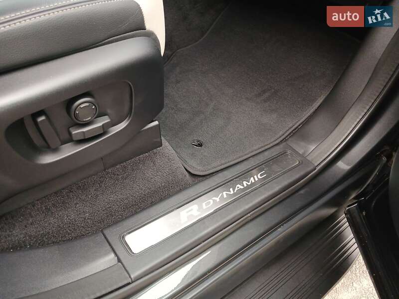 Внедорожник / Кроссовер Land Rover Discovery 2021 в Киеве