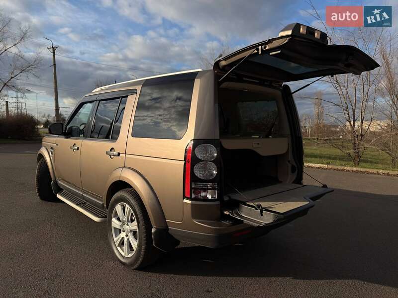 Внедорожник / Кроссовер Land Rover Discovery 2015 в Кривом Роге
