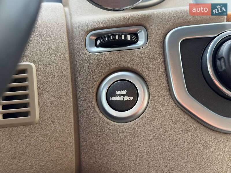 Внедорожник / Кроссовер Land Rover Discovery 2015 в Кривом Роге