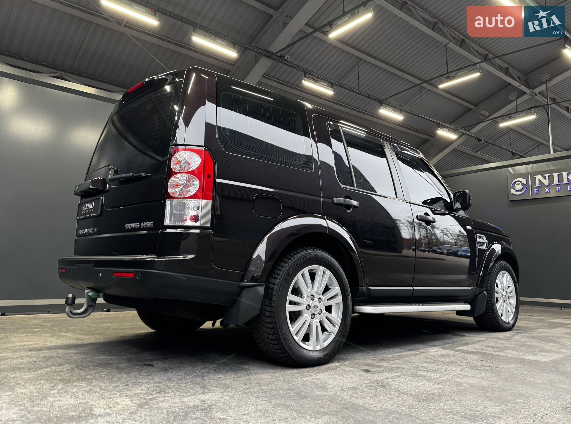 Land Rover Discovery 2011 VIN SALLAAAF4BA592626 фото оголошення 17 з 42