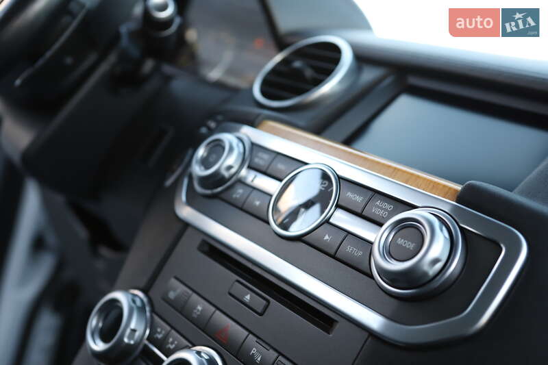 Внедорожник / Кроссовер Land Rover Discovery 2016 в Дрогобыче