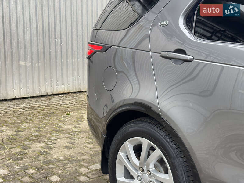 Позашляховик / Кросовер Land Rover Discovery 2017 в Ковелі