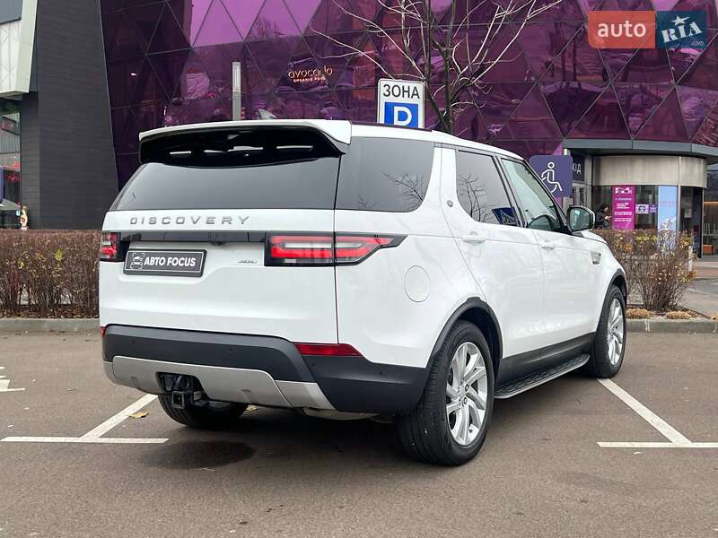 Внедорожник / Кроссовер Land Rover Discovery 2017 в Киеве