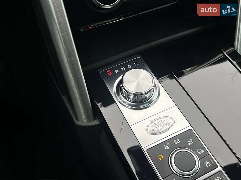 Внедорожник / Кроссовер Land Rover Discovery 2017 в Киеве