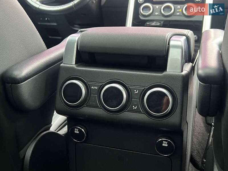 Внедорожник / Кроссовер Land Rover Discovery 2017 в Киеве