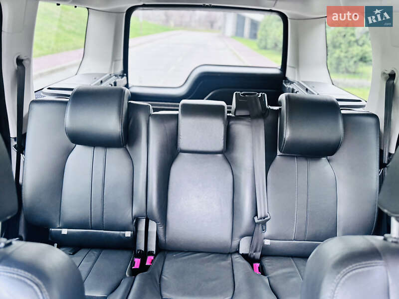 Внедорожник / Кроссовер Land Rover Discovery 2013 в Киеве