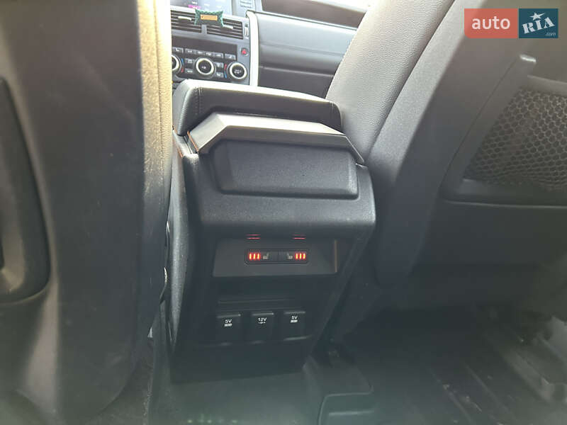 Внедорожник / Кроссовер Land Rover Discovery 2015 в Житомире