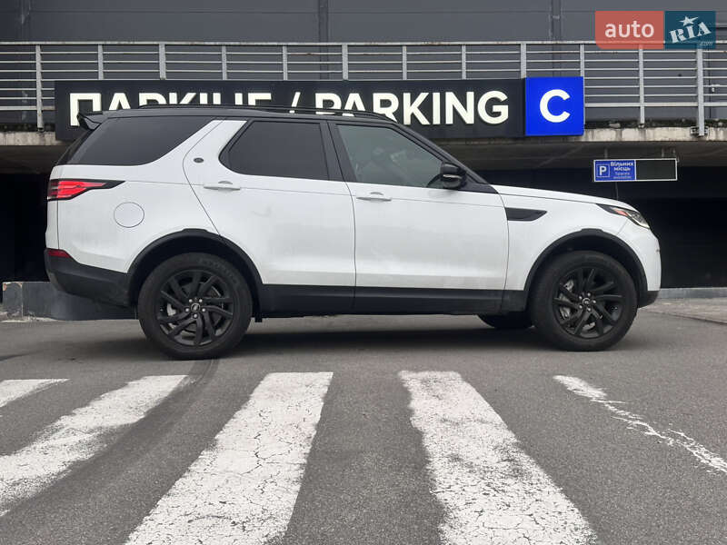Land Rover Discovery 2018