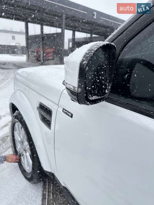 Внедорожник / Кроссовер Land Rover Discovery 2015 в Львове