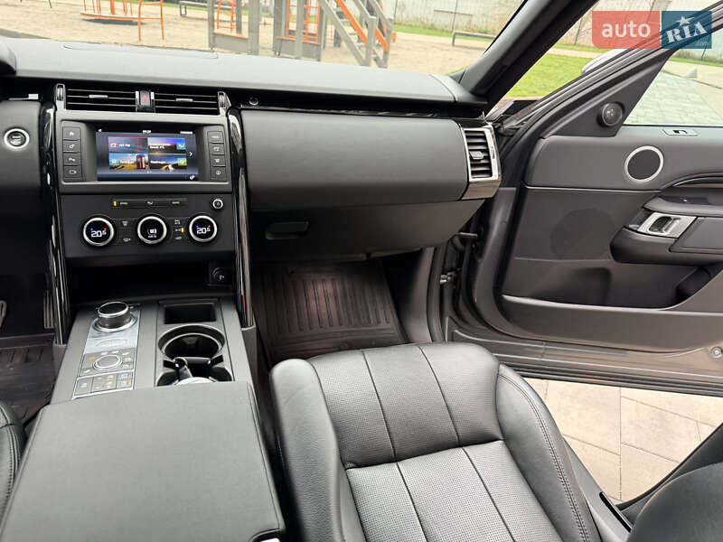 Внедорожник / Кроссовер Land Rover Discovery 2017 в Киеве