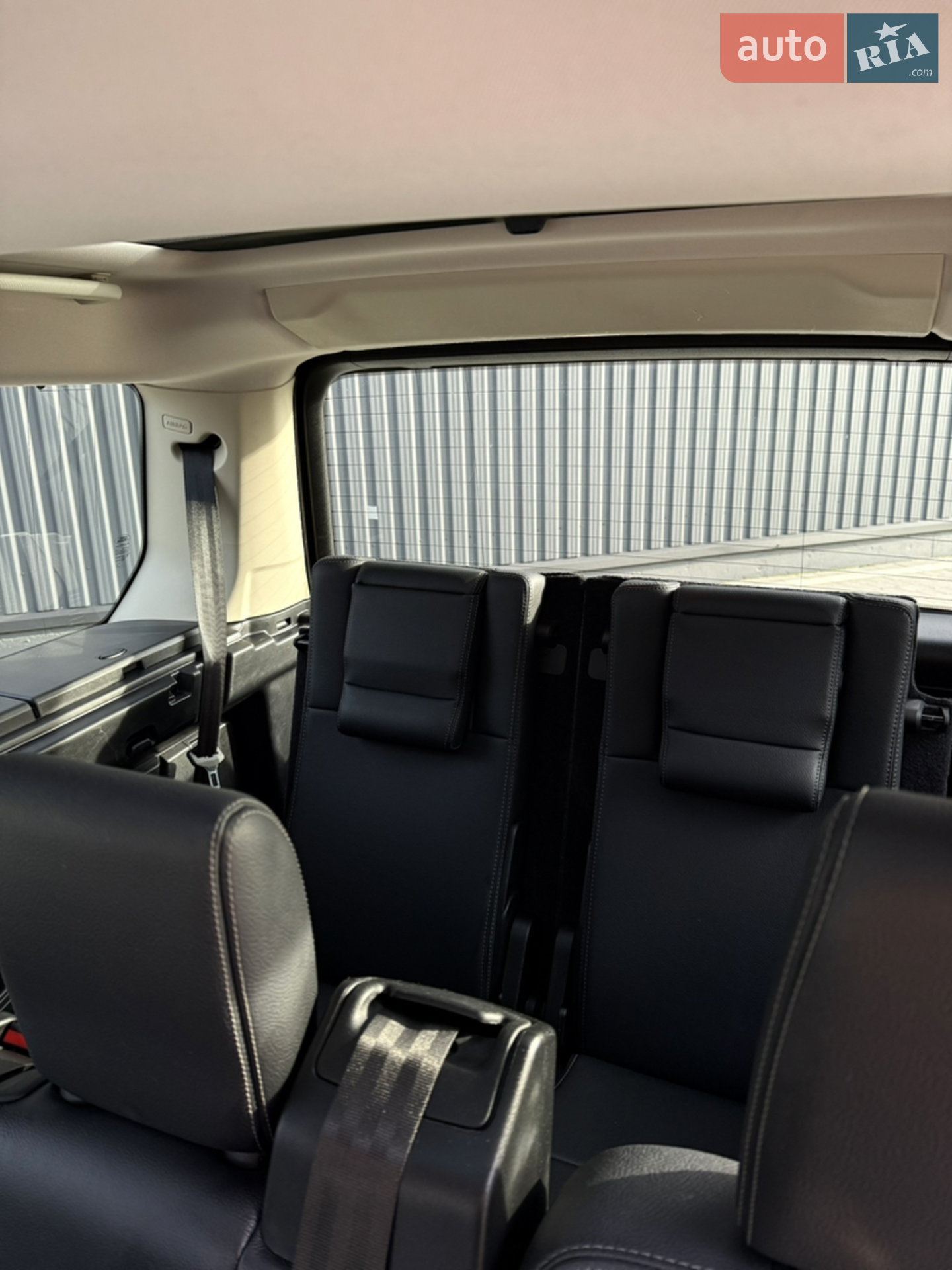 2016 Land Rover Discovery - мініатюра 53