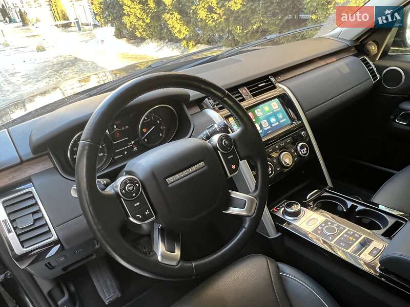 Внедорожник / Кроссовер Land Rover Discovery 2017 в Киеве