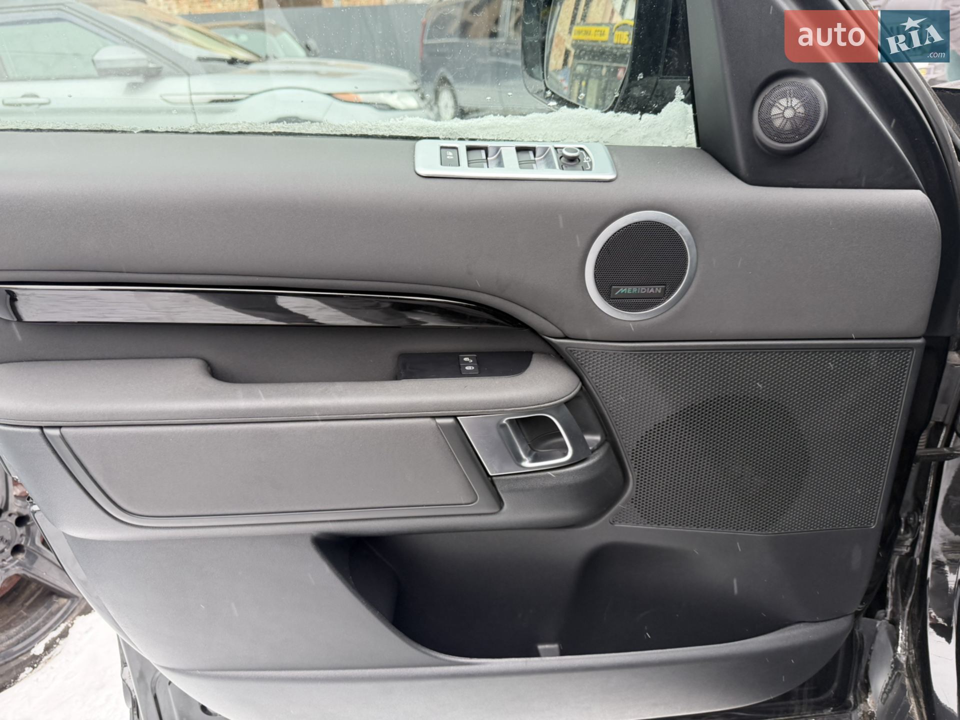 2019 Land Rover Discovery - мініатюра 9
