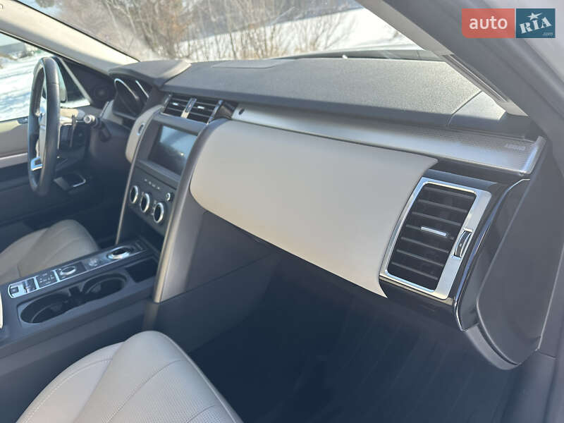 Внедорожник / Кроссовер Land Rover Discovery 2019 в Киеве