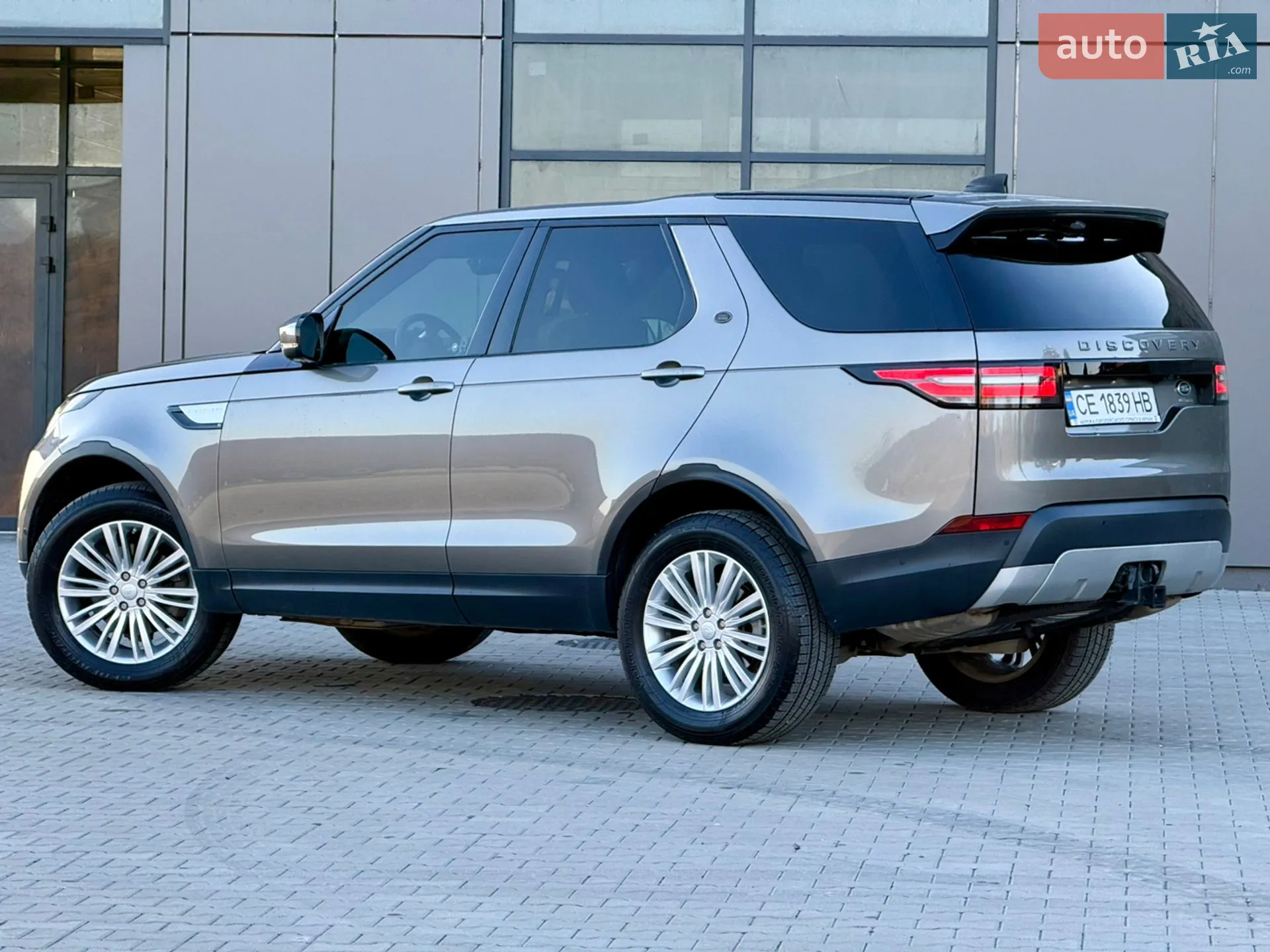 2018 Land Rover Discovery - мініатюра 6