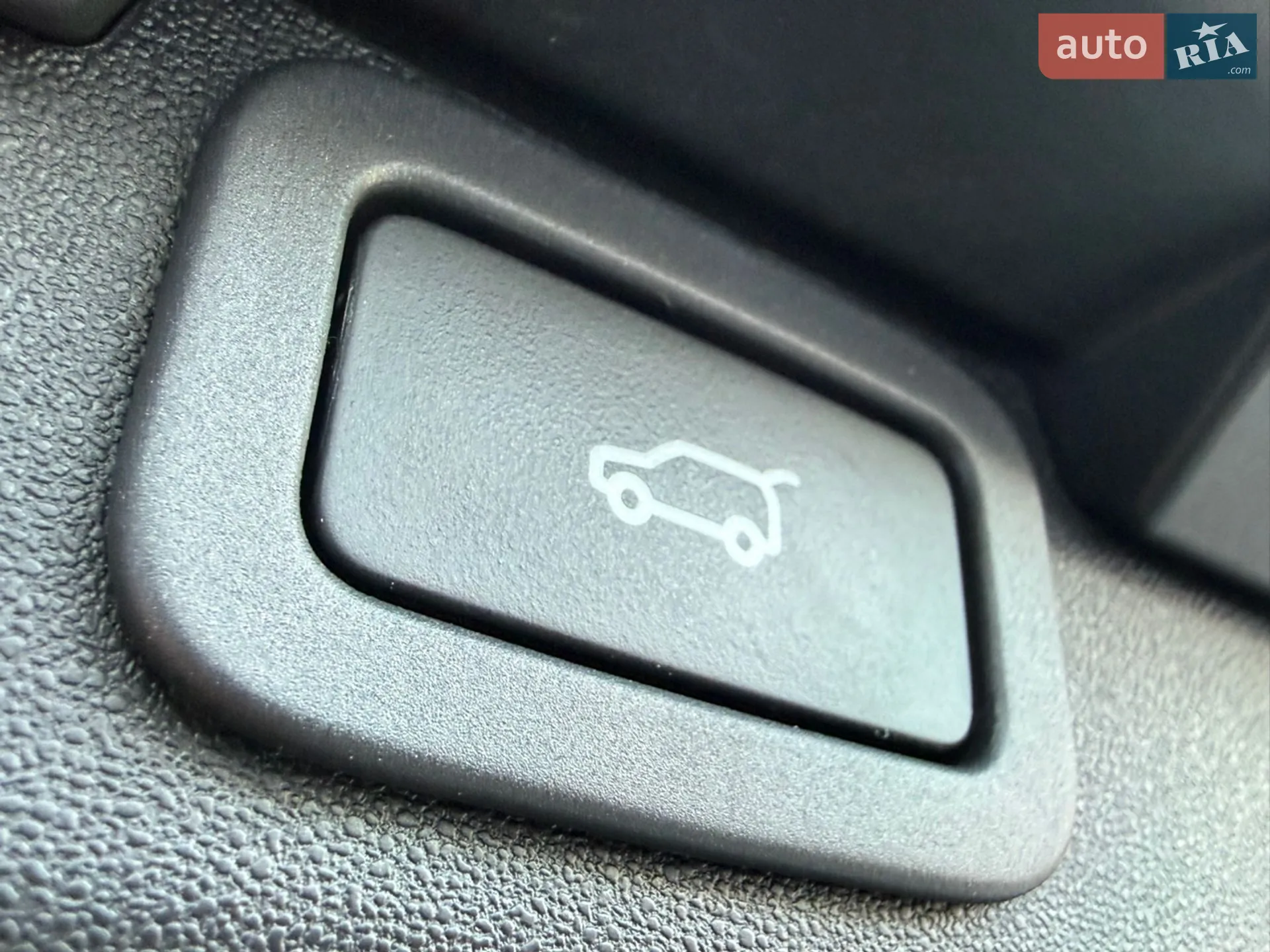 2018 Land Rover Discovery - мініатюра 55