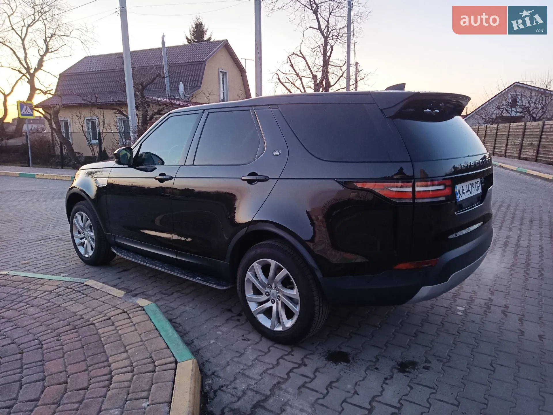 2018 Land Rover Discovery - мініатюра 12