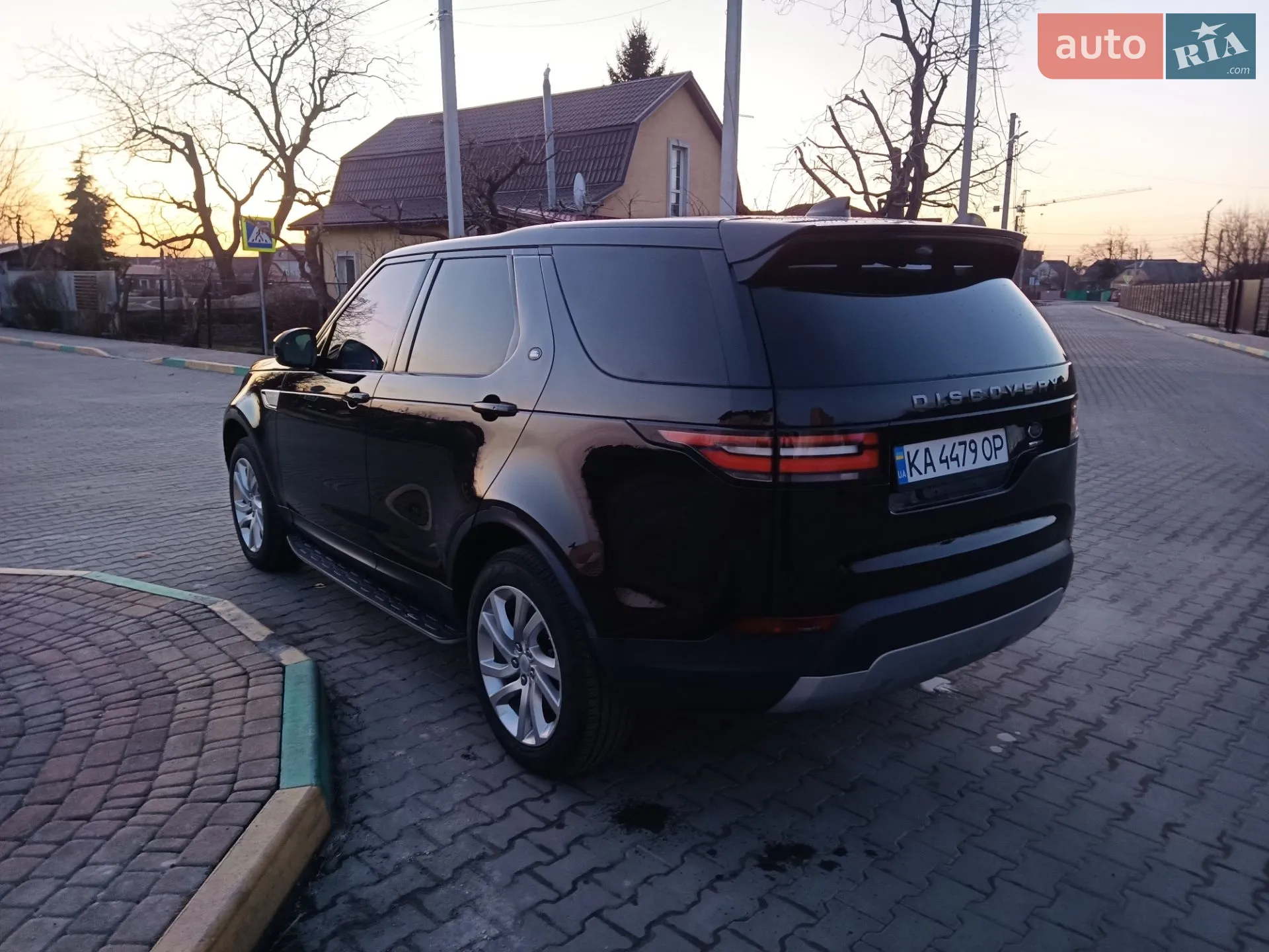 2018 Land Rover Discovery - мініатюра 13