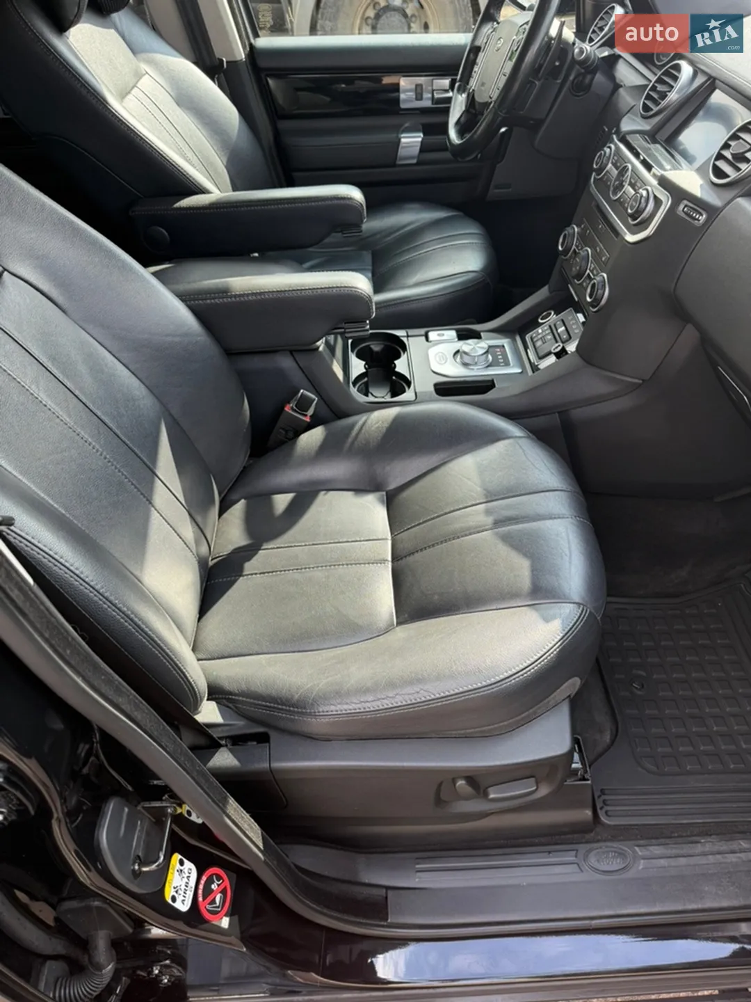 2015 Land Rover Discovery - мініатюра 17