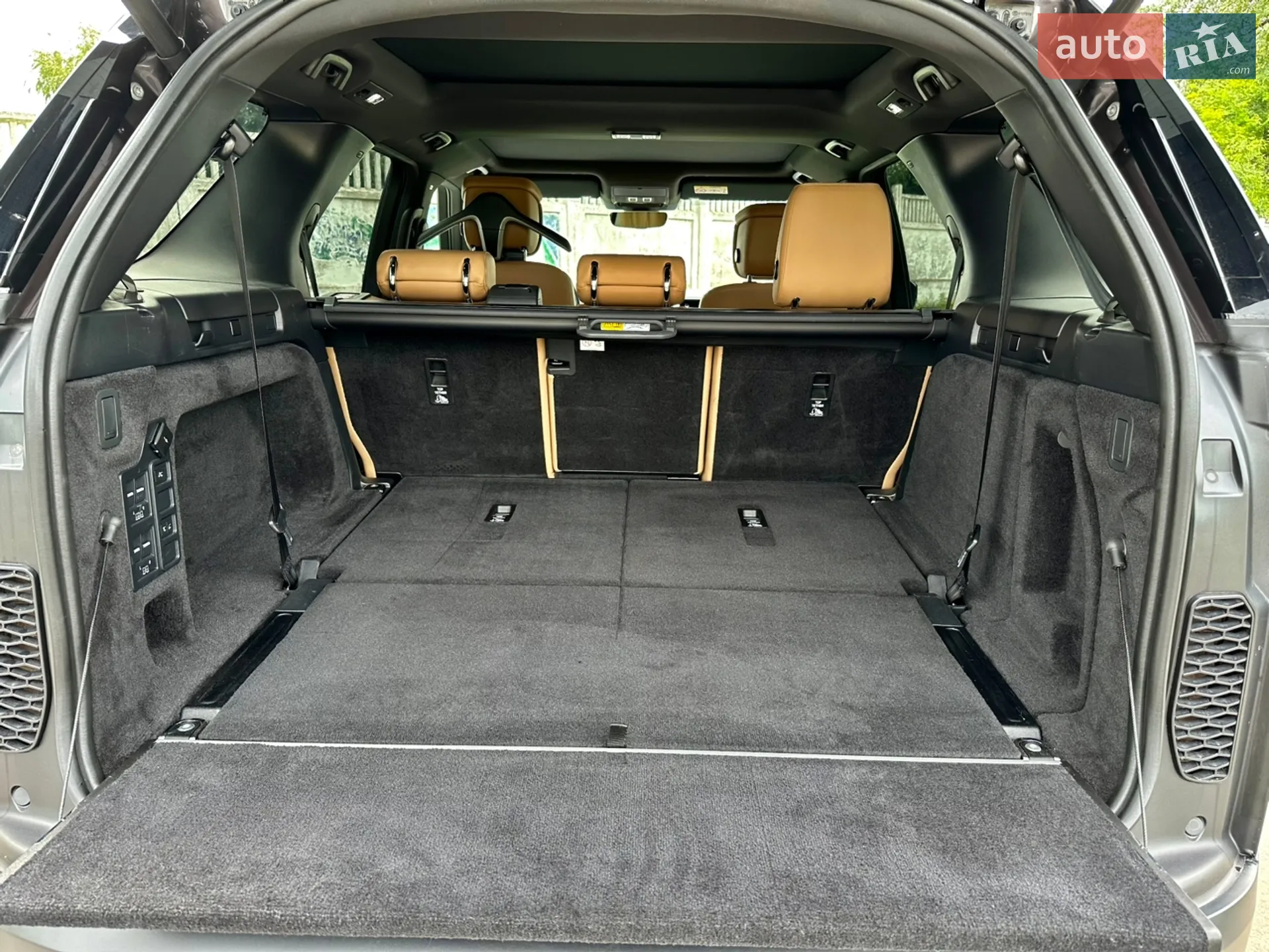 2021 Land Rover Discovery - мініатюра 71