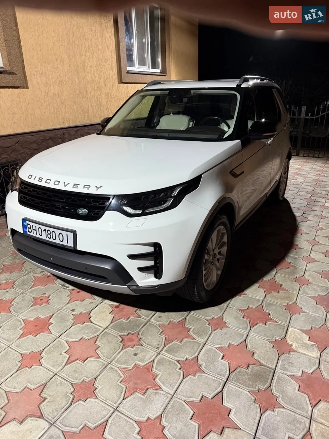 2017 Land Rover Discovery - мініатюра 8