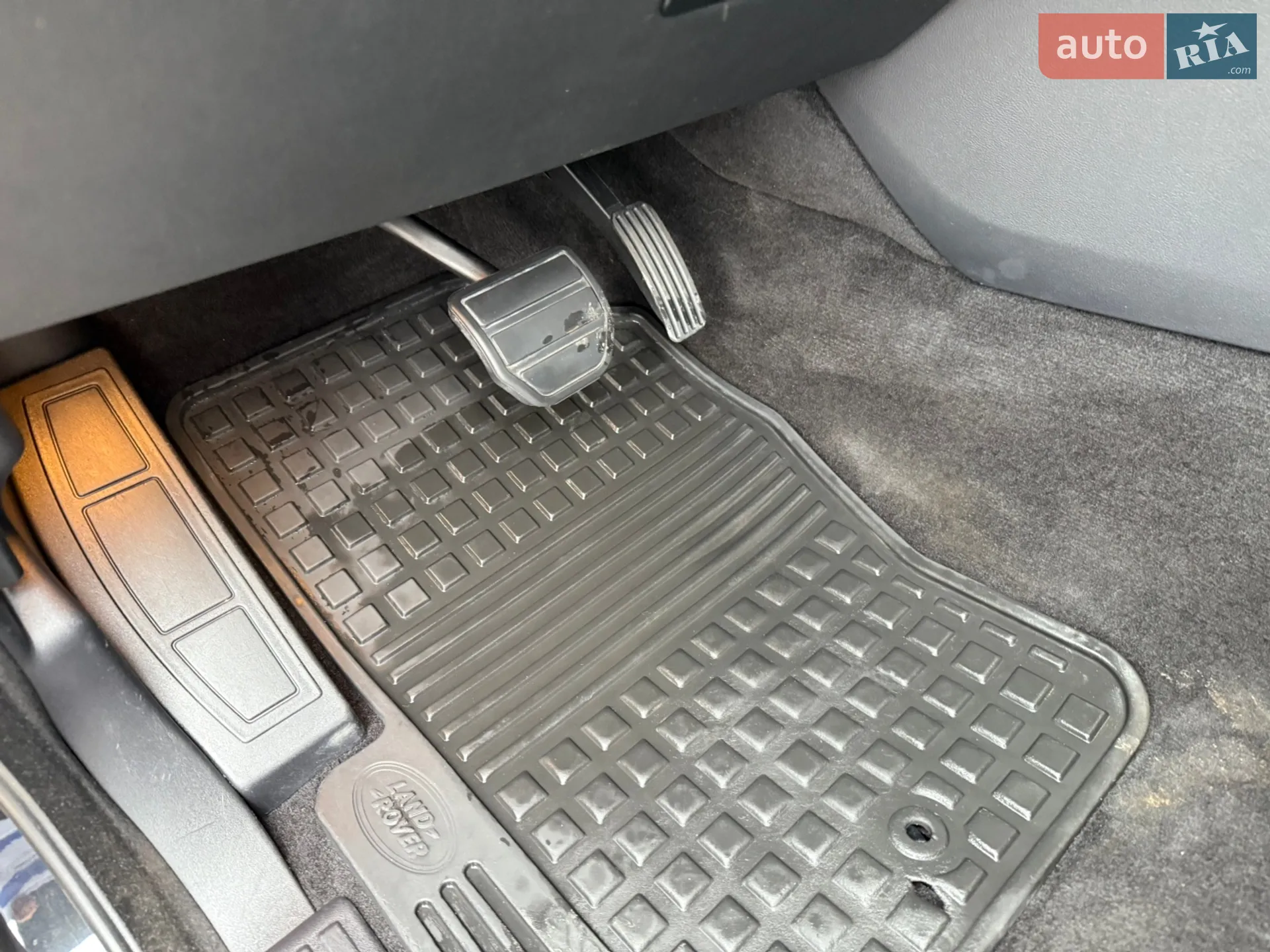 2015 Land Rover Discovery - мініатюра 36