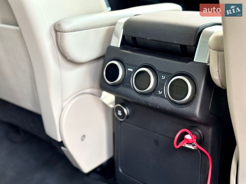 Внедорожник / Кроссовер Land Rover Discovery 2018 в Тернополе