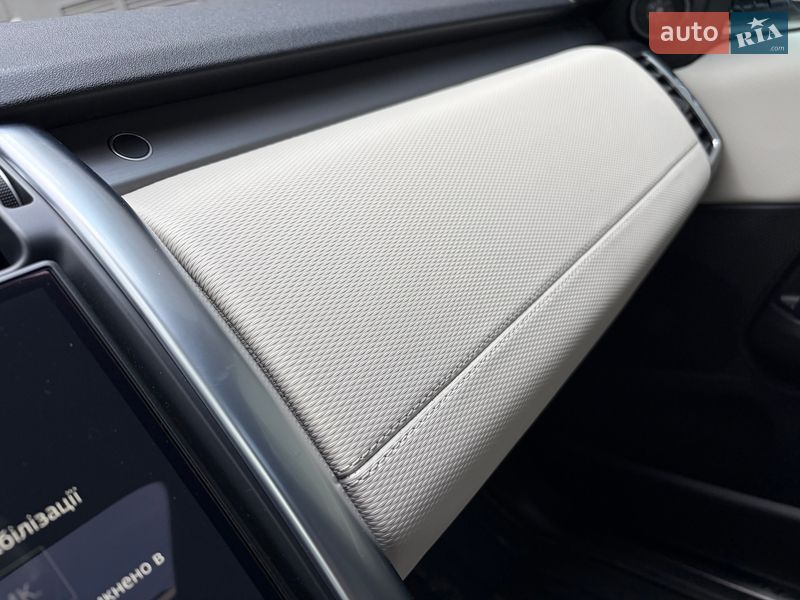Внедорожник / Кроссовер Land Rover Discovery 2022 в Киеве