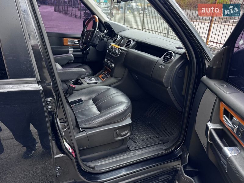 Внедорожник / Кроссовер Land Rover Discovery 2014 в Киеве