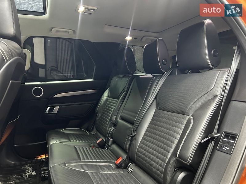 Позашляховик / Кросовер Land Rover Discovery 2017 в Чернівцях