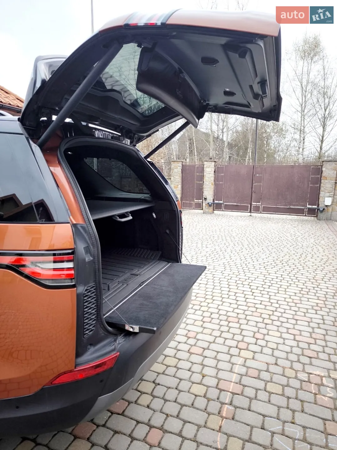 2020 Land Rover Discovery - мініатюра 12